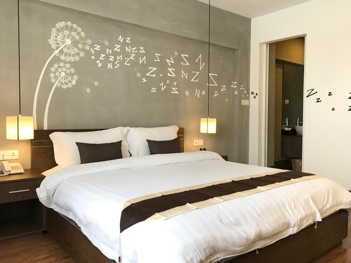 Asiban Quay Boutique Hotel Phnom Penh Eksteriør bilde