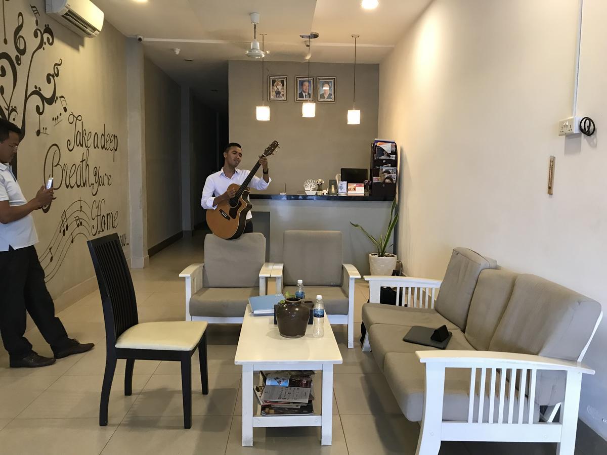 Asiban Quay Boutique Hotel Phnom Penh Eksteriør bilde