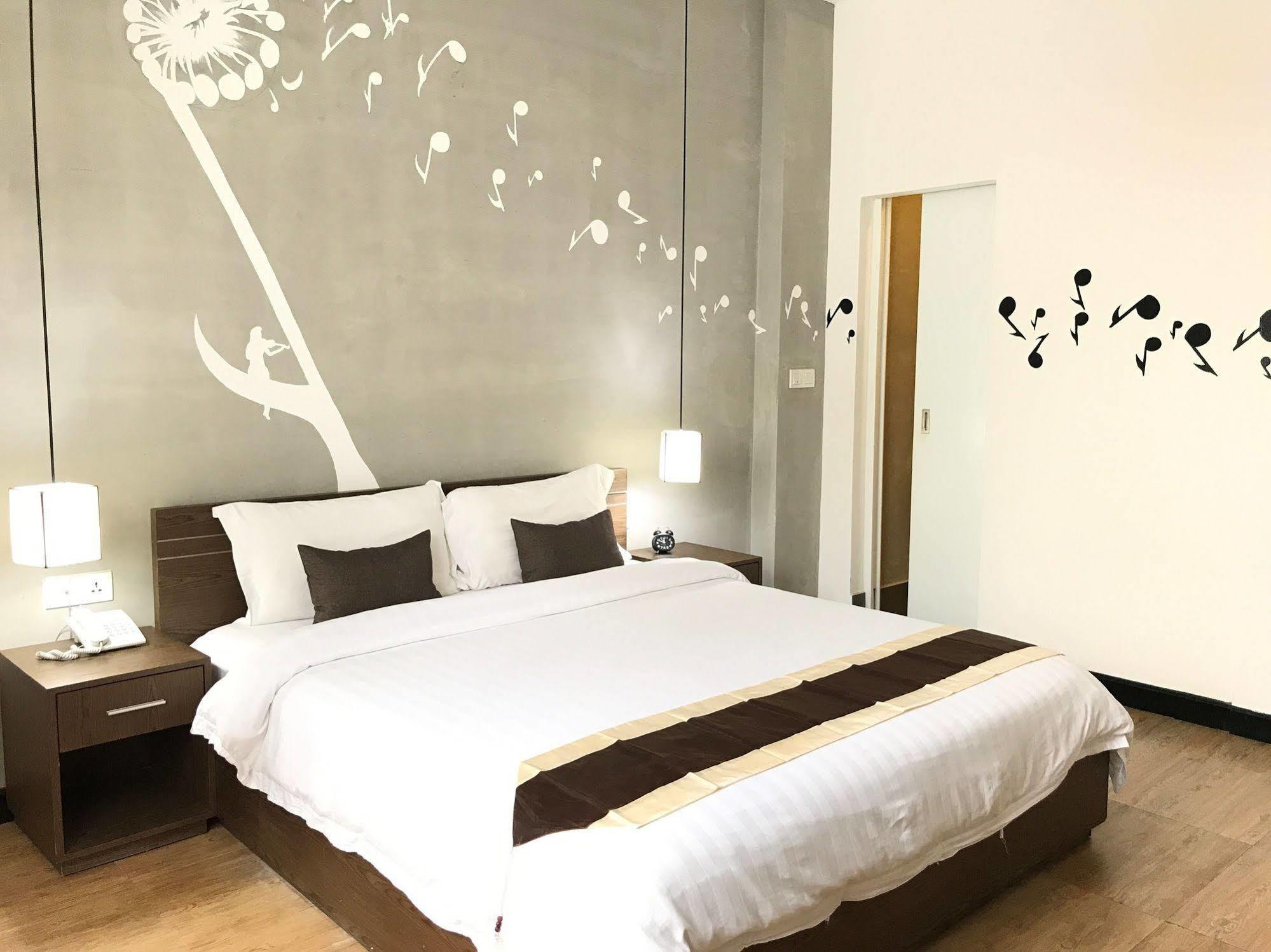 Asiban Quay Boutique Hotel Phnom Penh Eksteriør bilde